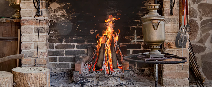 Traditional Fireplace Design Refurbishment Costs in Saint-Charles, Quebec